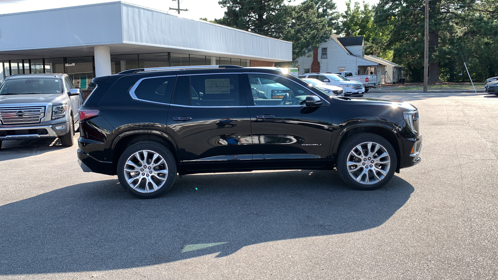 2024 GMC Acadia AWD Denali 38