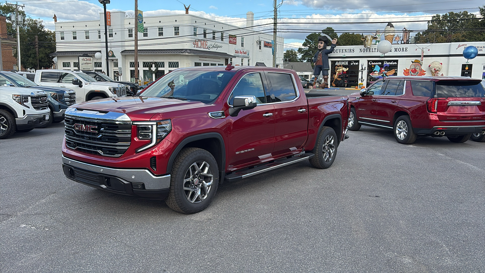 2025 GMC Sierra 1500 SLT 1