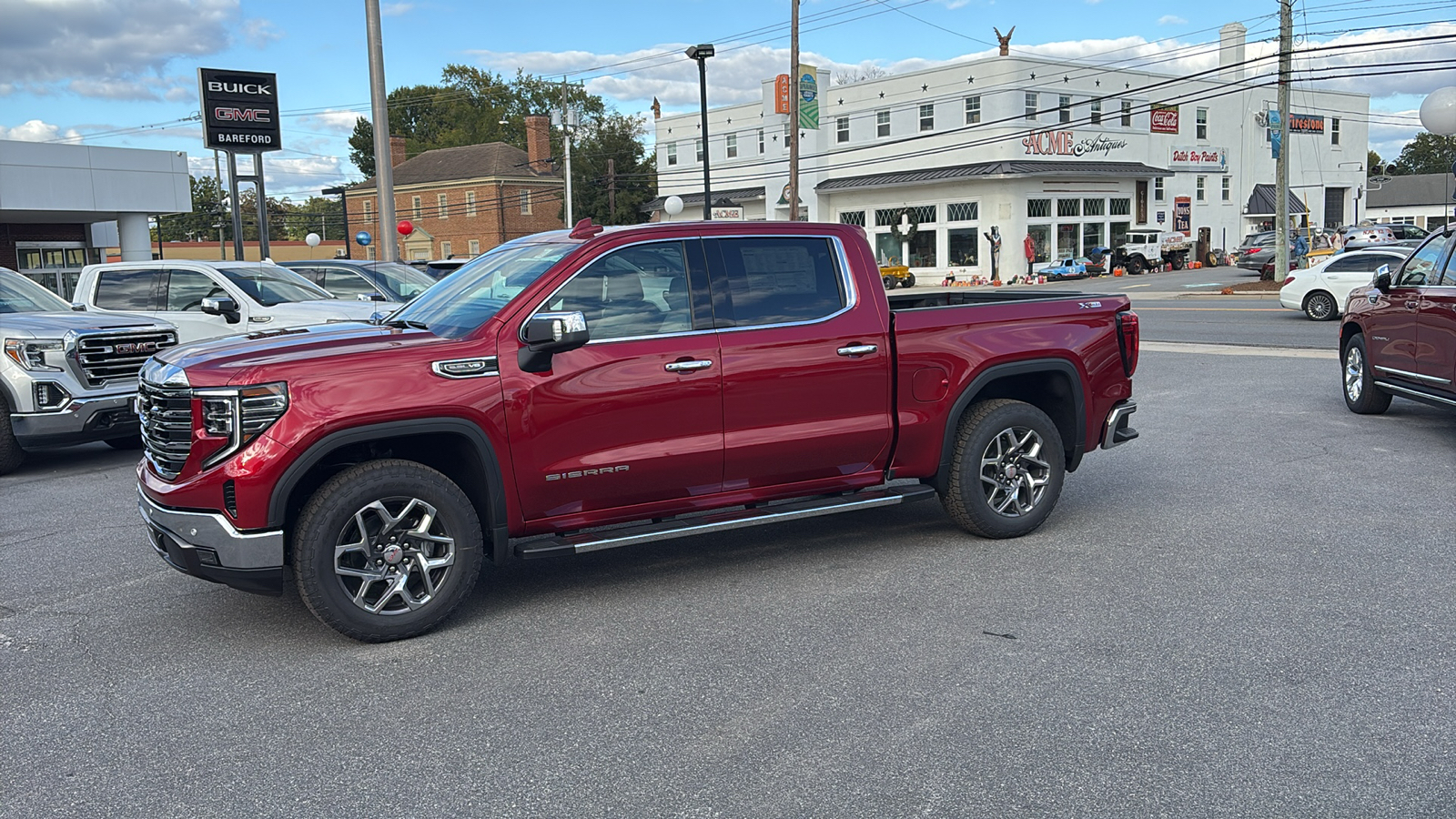 2025 GMC Sierra 1500 SLT 2