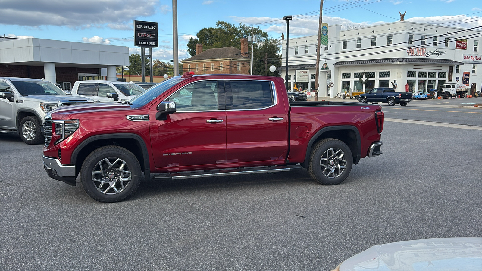 2025 GMC Sierra 1500 SLT 3