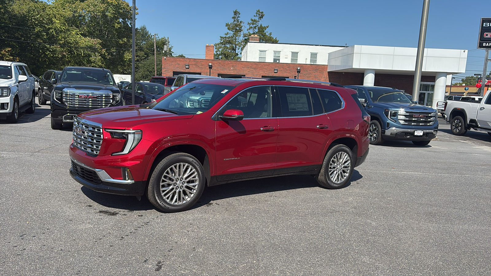 2024 GMC Acadia FWD Denali 2