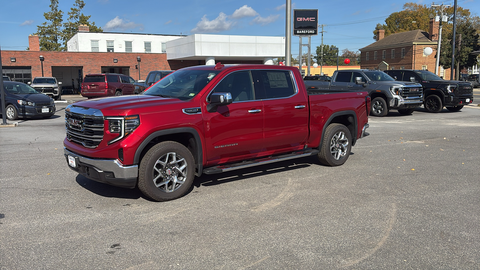 2024 GMC Sierra 1500 SLT 2