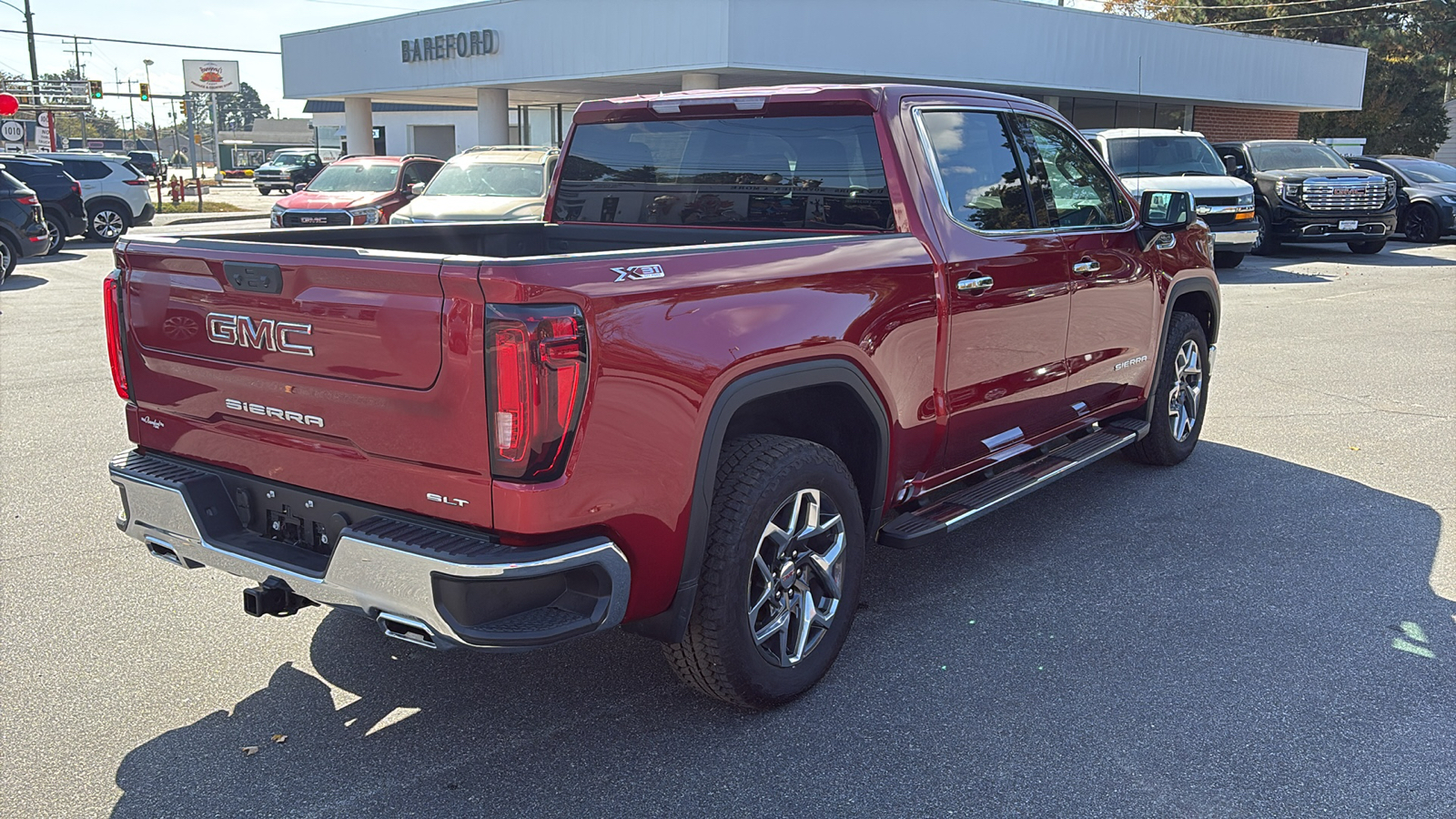 2024 GMC Sierra 1500 SLT 38