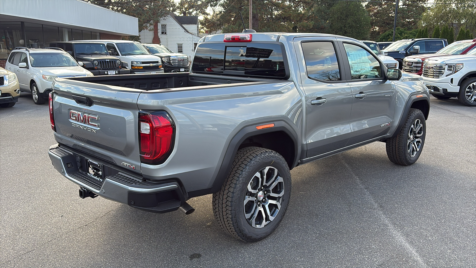 2024 GMC Canyon 4WD AT4 31