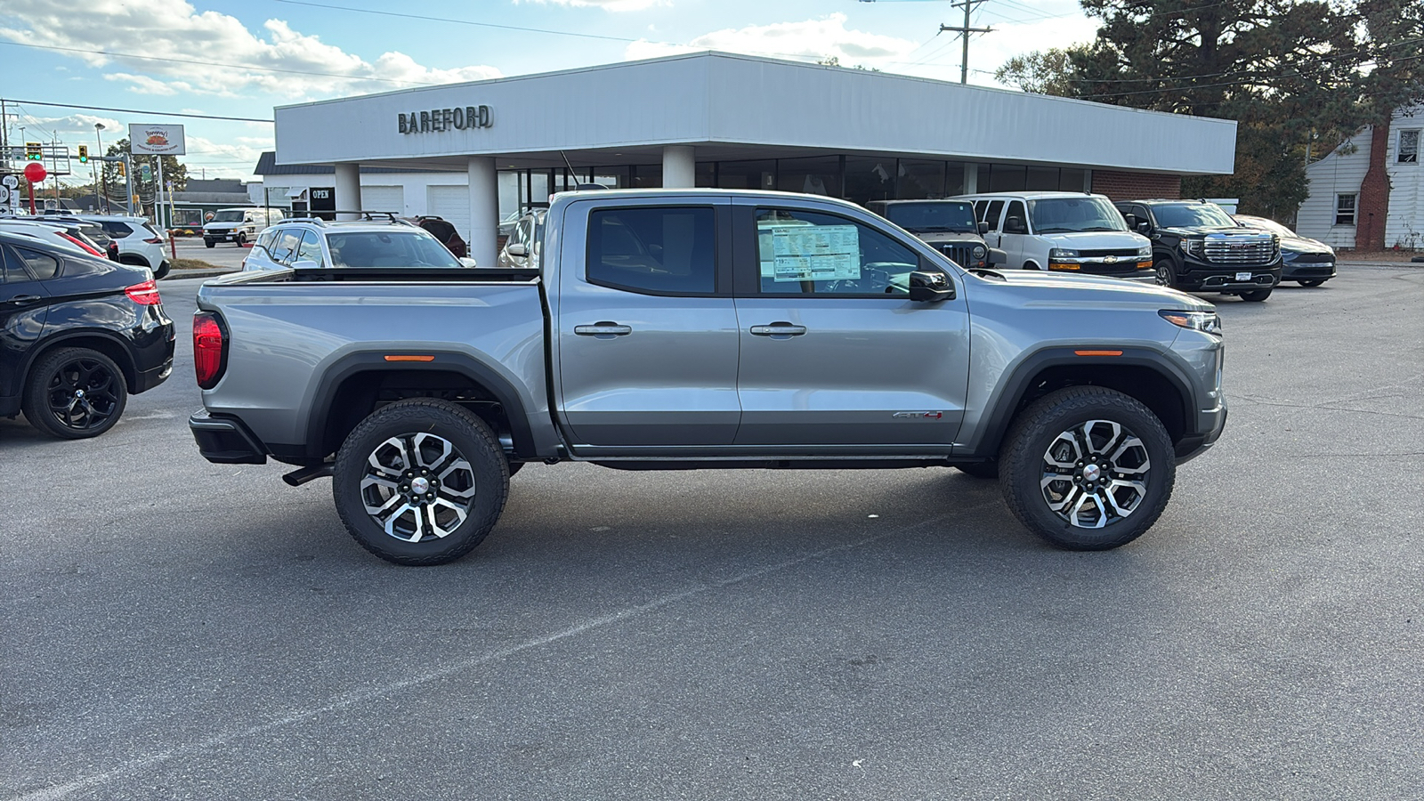 2024 GMC Canyon 4WD AT4 33