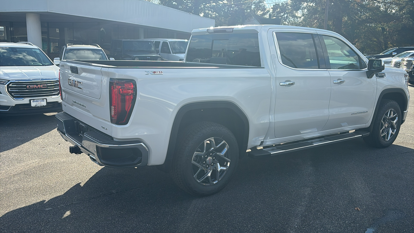 2025 GMC Sierra 1500 SLT 41