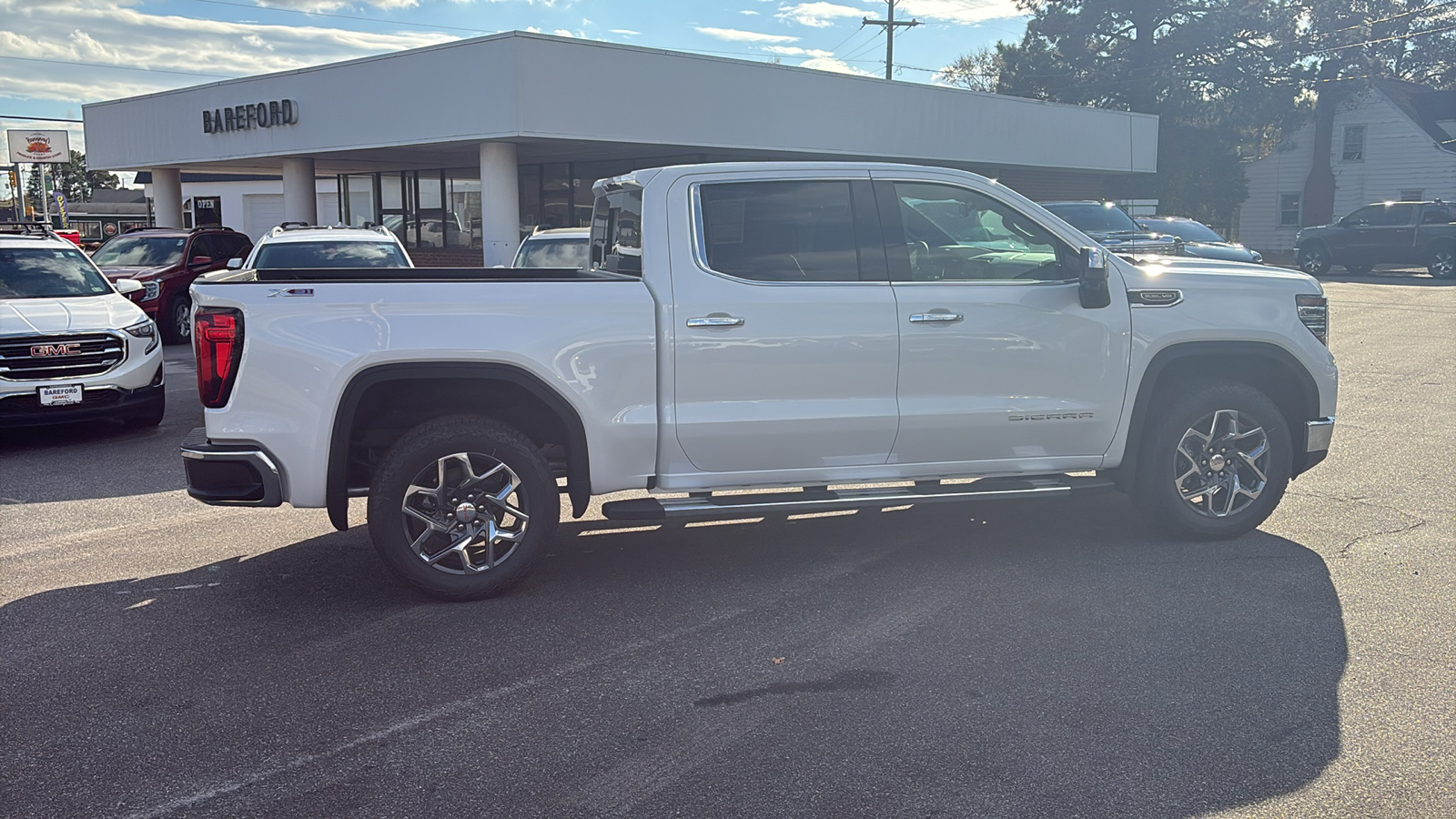 2025 GMC Sierra 1500 SLT 42