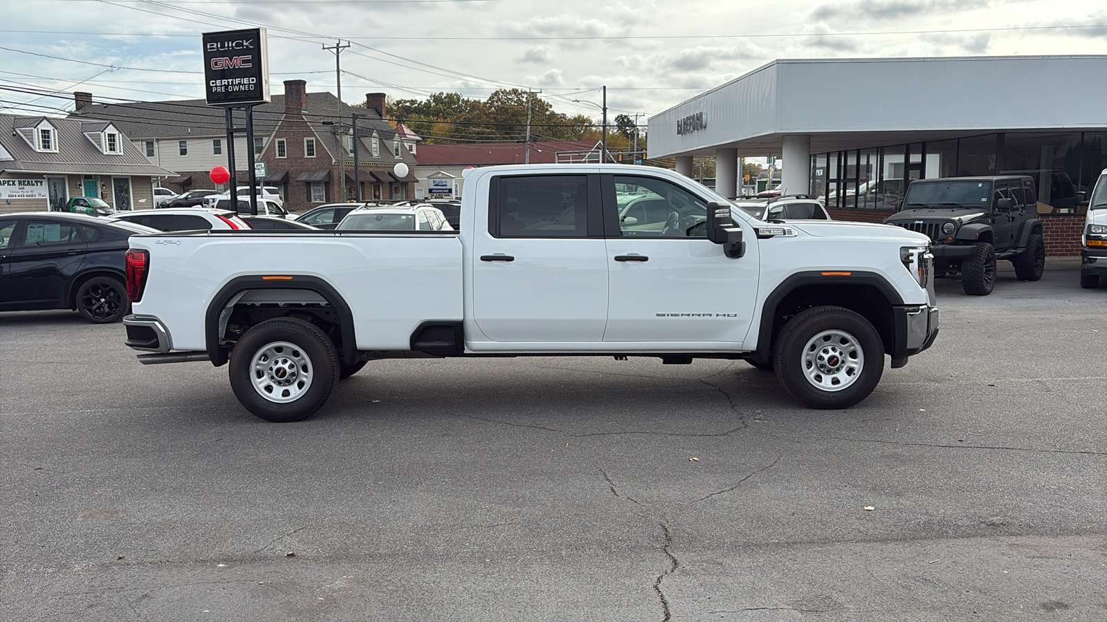 2024 GMC Sierra 2500HD Pro 34