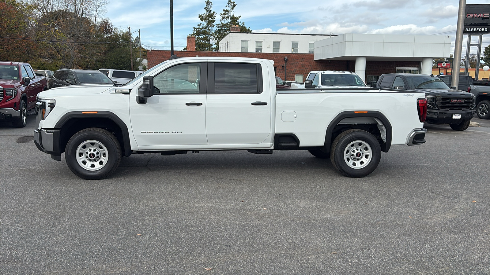 2024 GMC Sierra 2500HD Pro 3