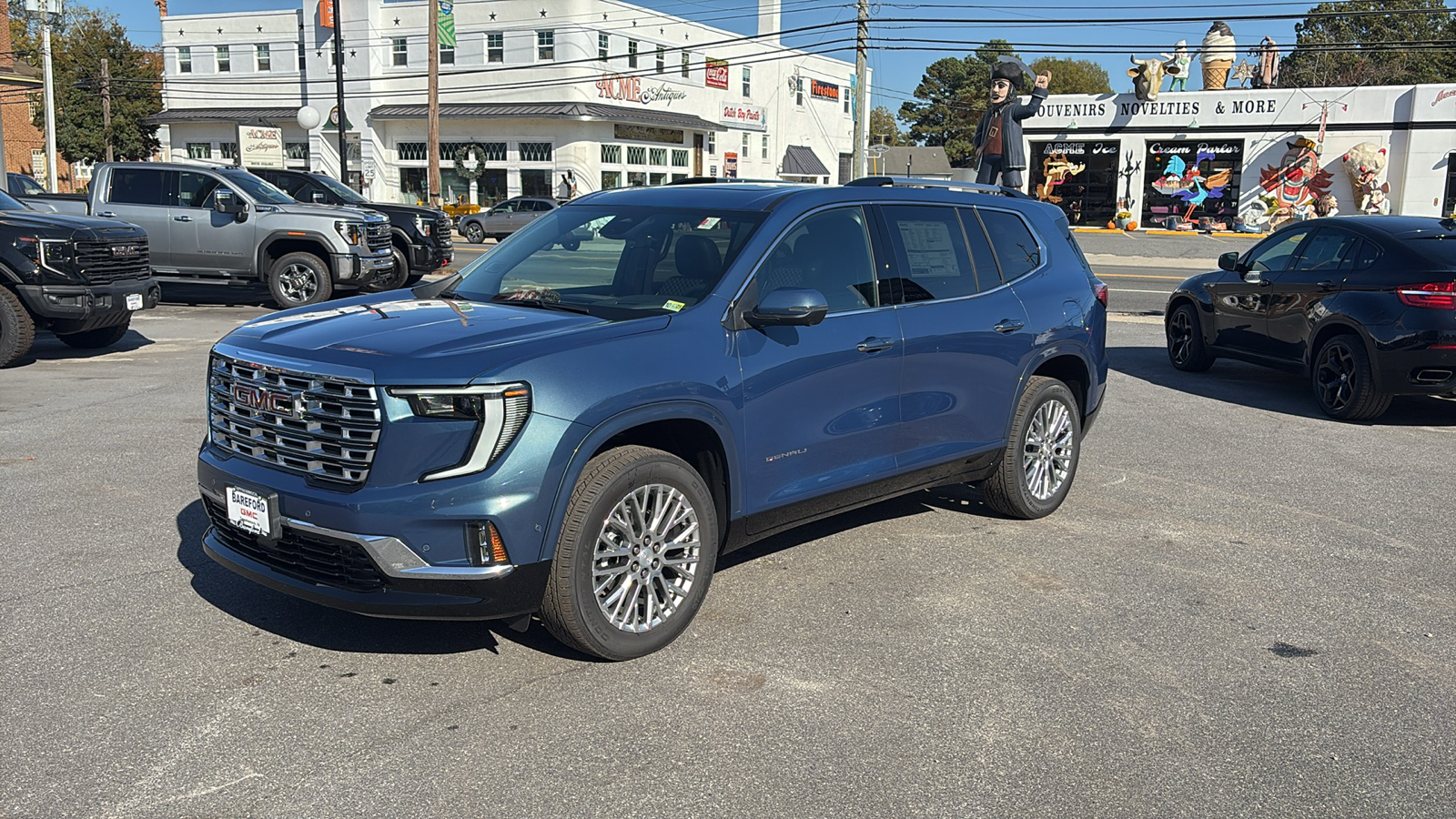 2024 GMC Acadia AWD Denali 1