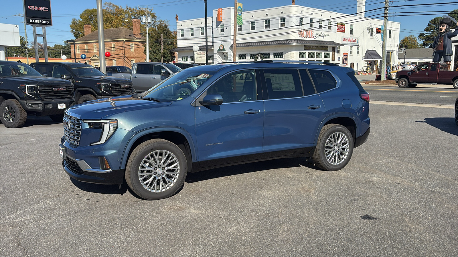 2024 GMC Acadia AWD Denali 2