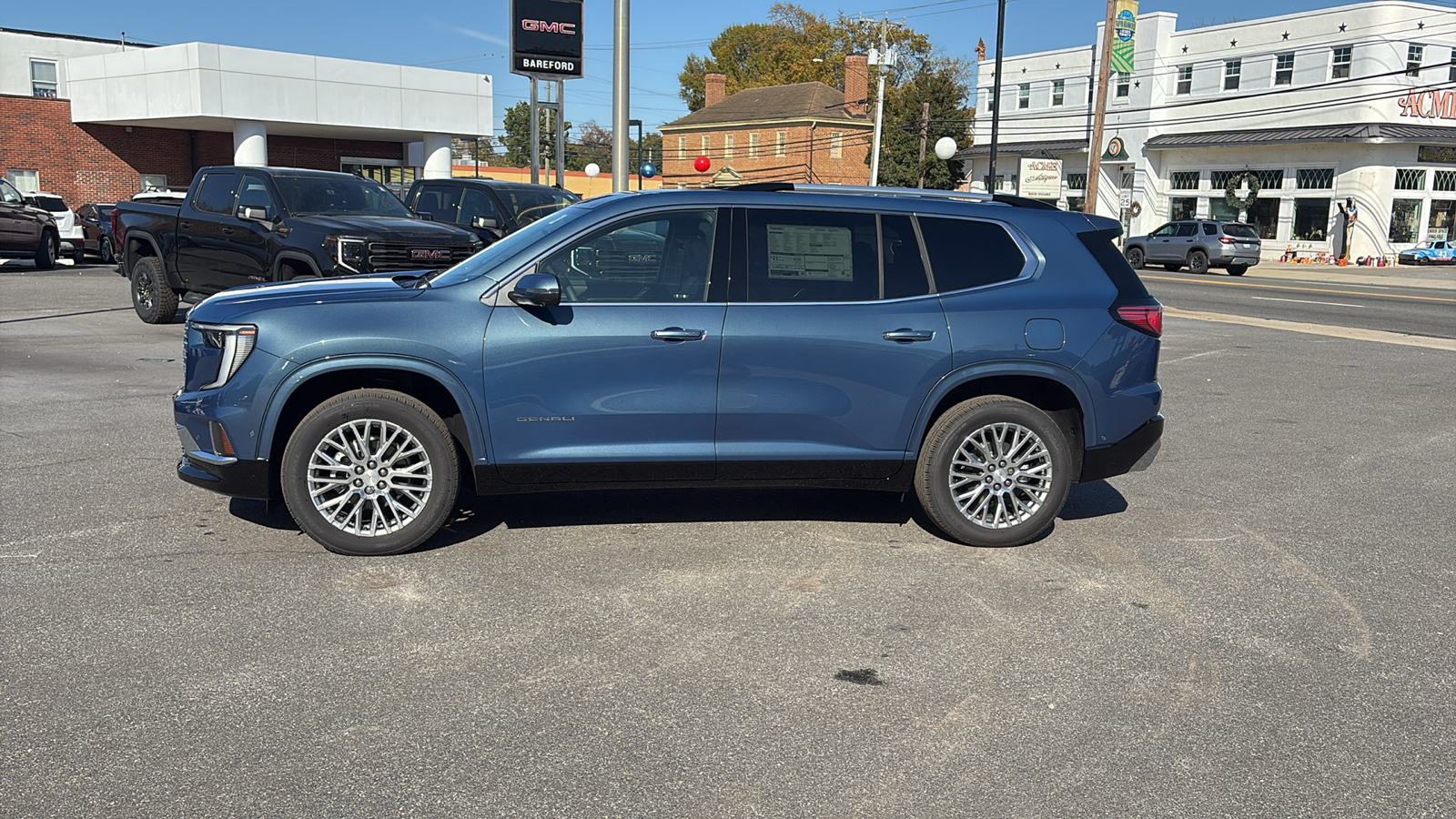 2024 GMC Acadia AWD Denali 3