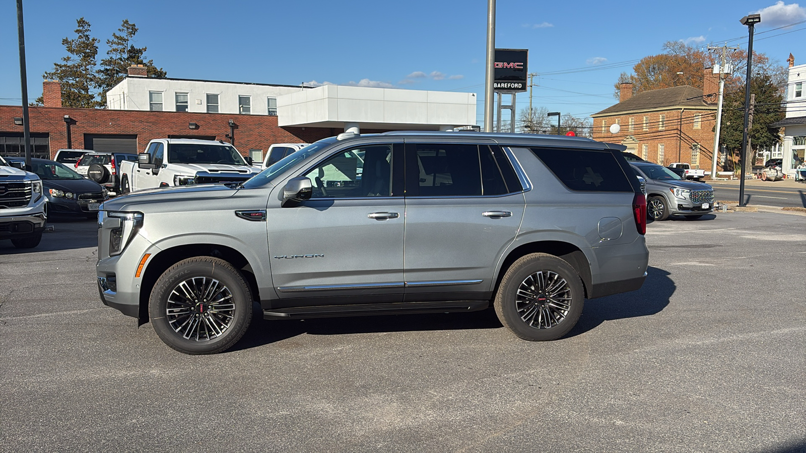 2025 GMC Yukon Elevation 3