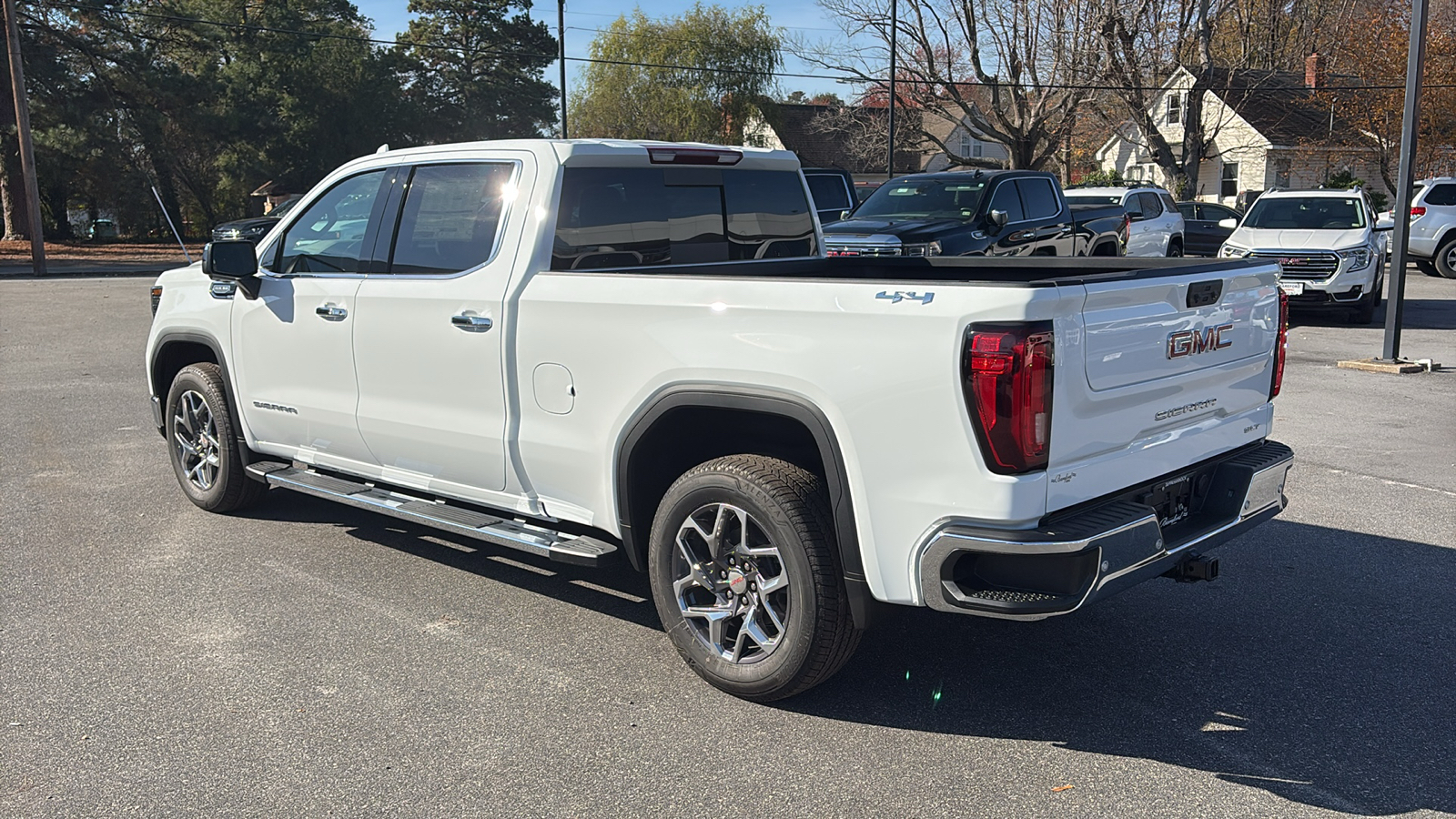 2025 GMC Sierra 1500 SLT 30