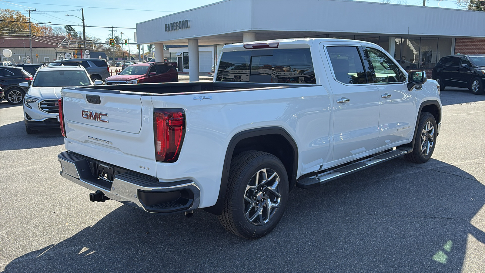 2025 GMC Sierra 1500 SLT 37