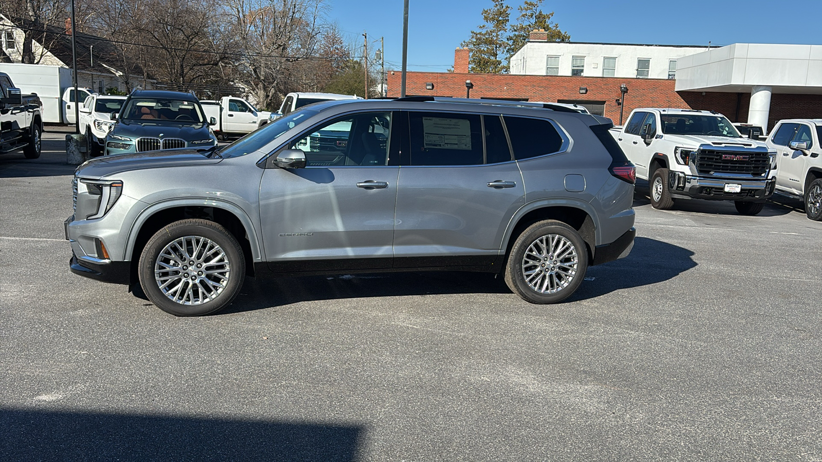 2025 GMC Acadia AWD Denali 3