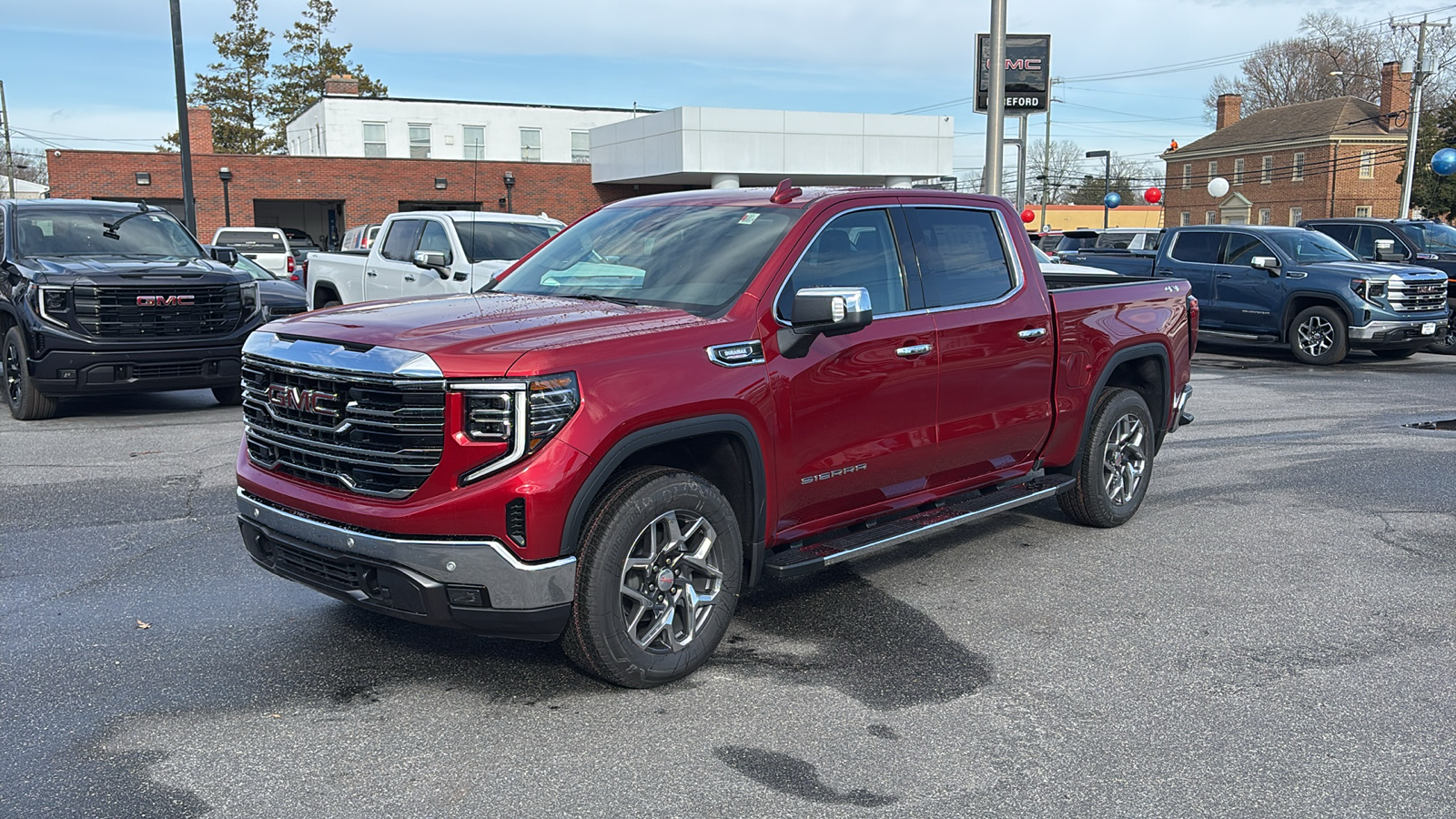 2025 GMC Sierra 1500 SLT 1