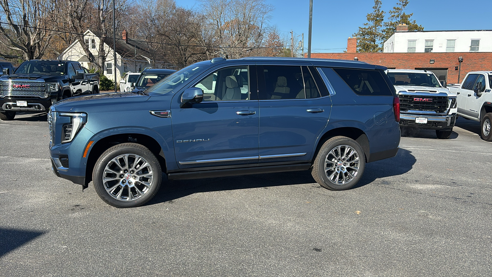 2025 GMC Yukon Denali 3