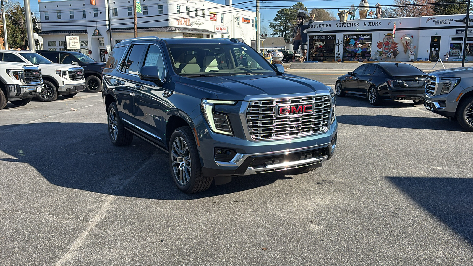 2025 GMC Yukon Denali 43