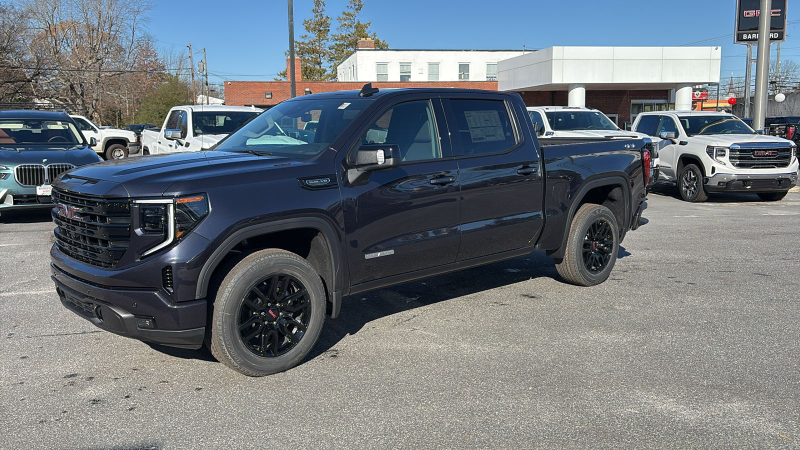 2025 GMC Sierra 1500 Elevation 2