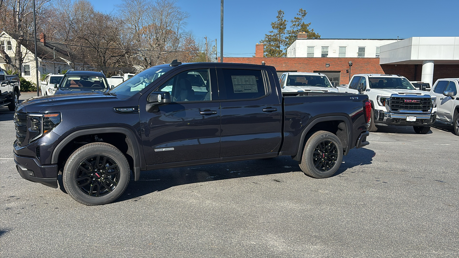 2025 GMC Sierra 1500 Elevation 3