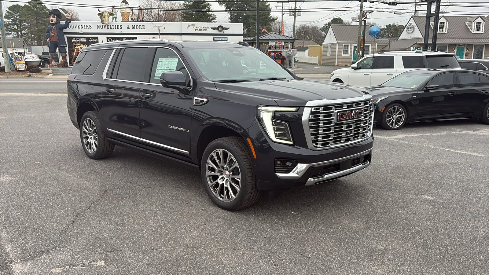 2025 GMC Yukon XL Denali 42