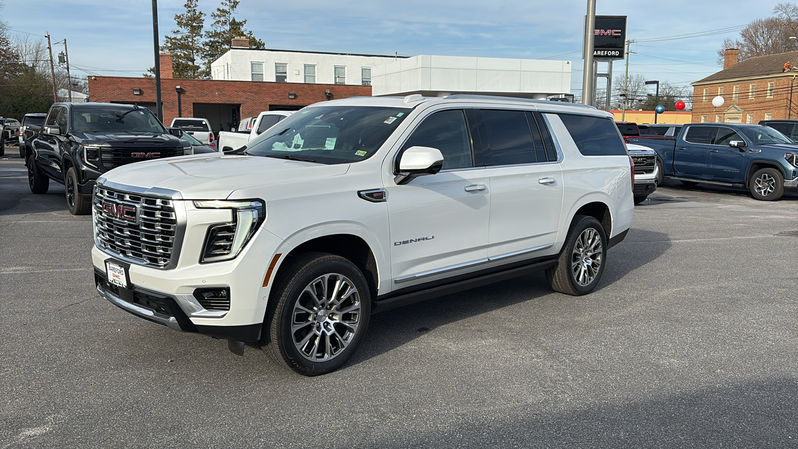 2025 GMC Yukon XL Denali 1