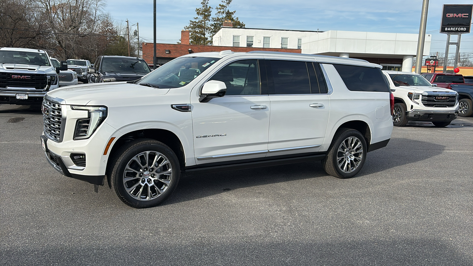 2025 GMC Yukon XL Denali 2