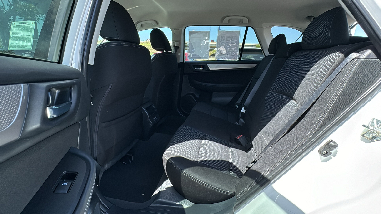 2019 Subaru Outback 2.5i Premium 17