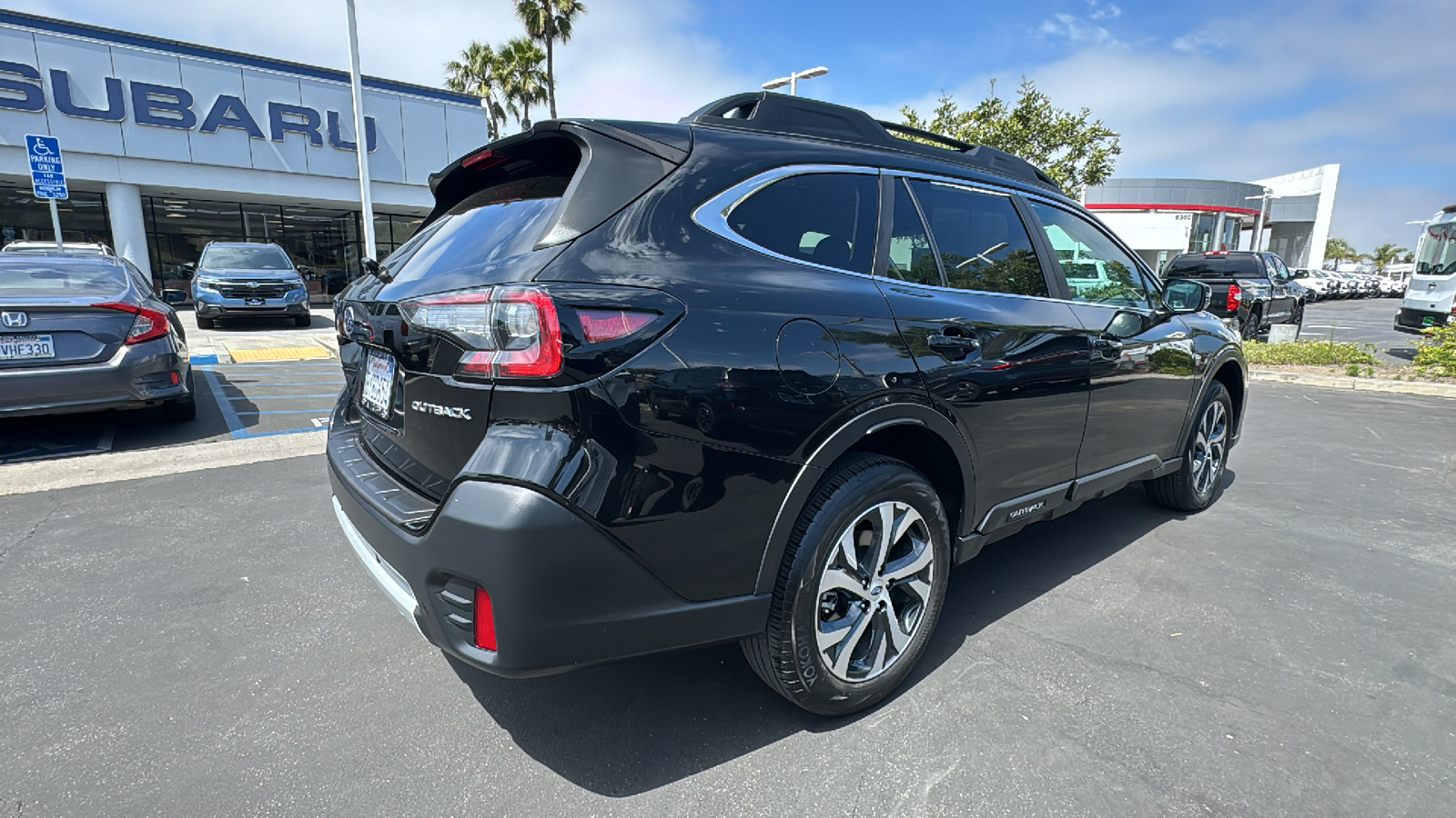 2022 Subaru Outback Limited 3