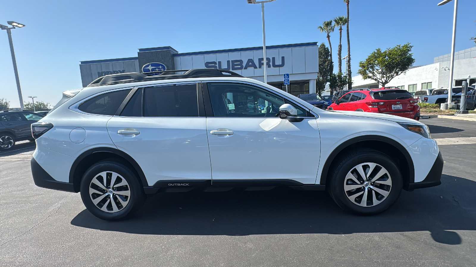 2020 Subaru Outback Premium 2