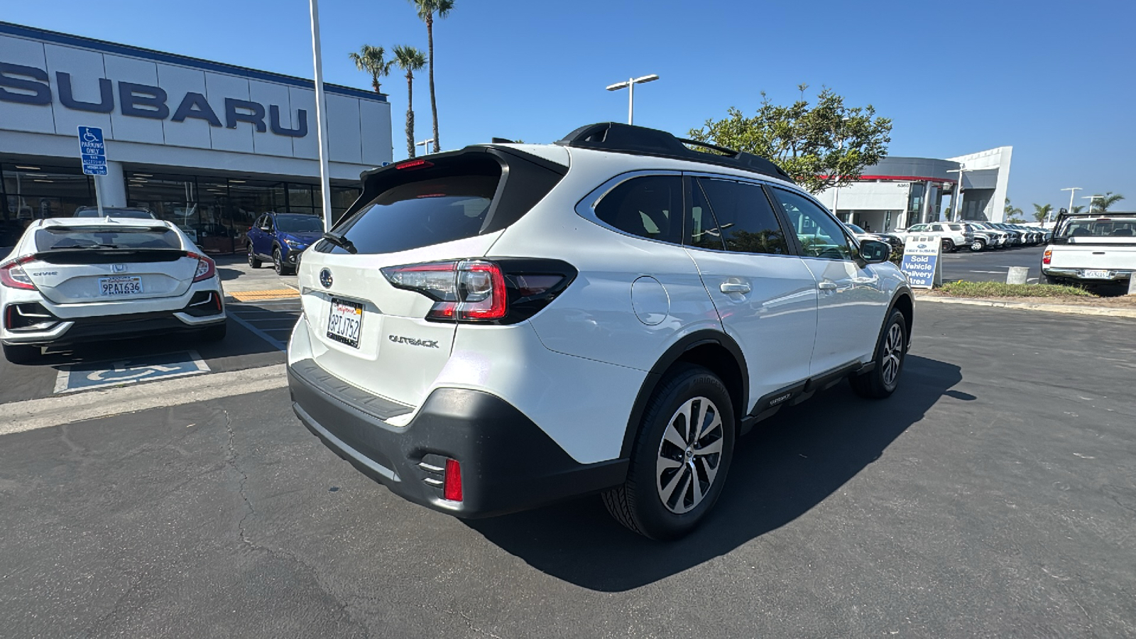 2020 Subaru Outback Premium 3