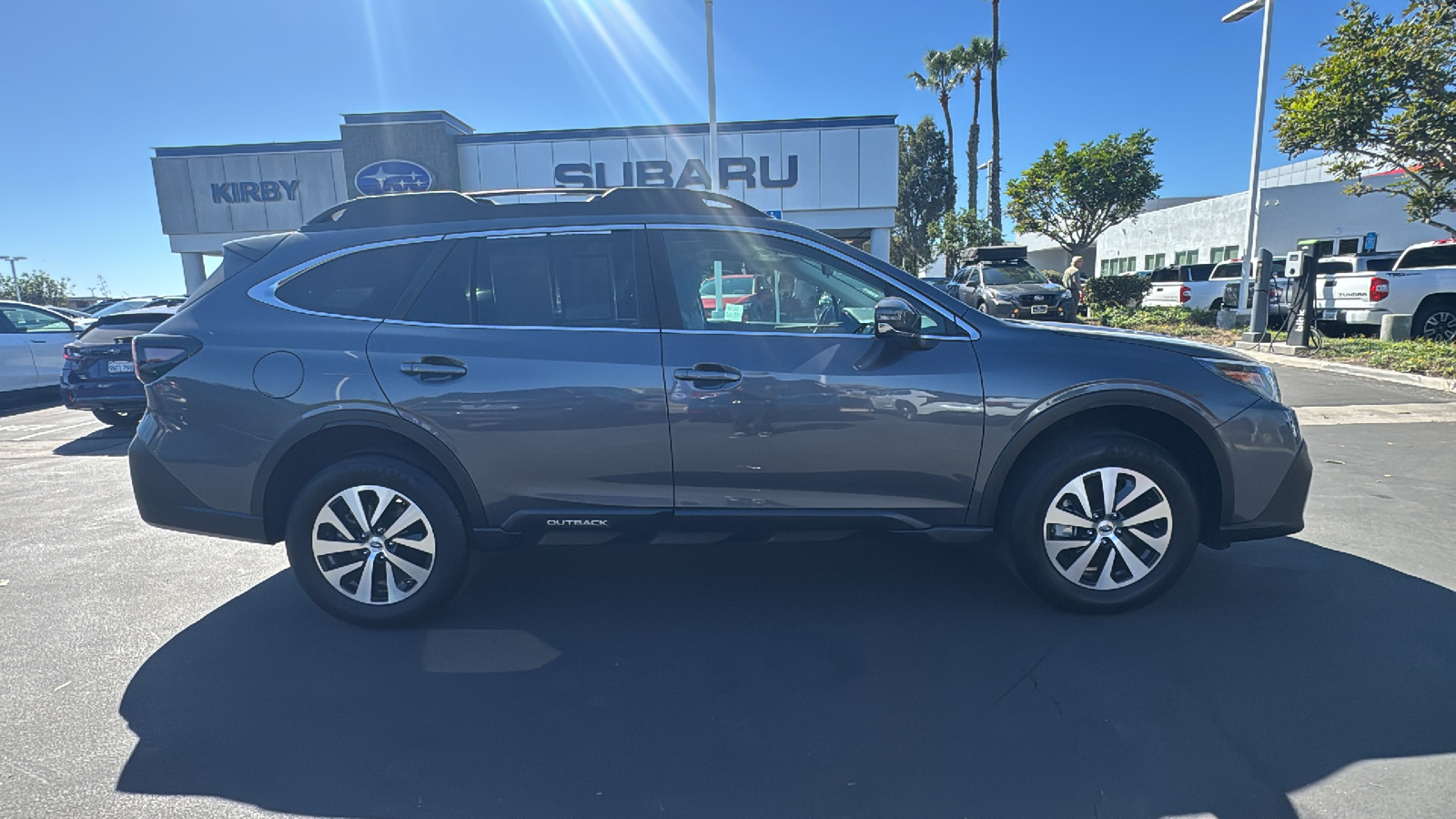 2022 Subaru Outback Premium 2