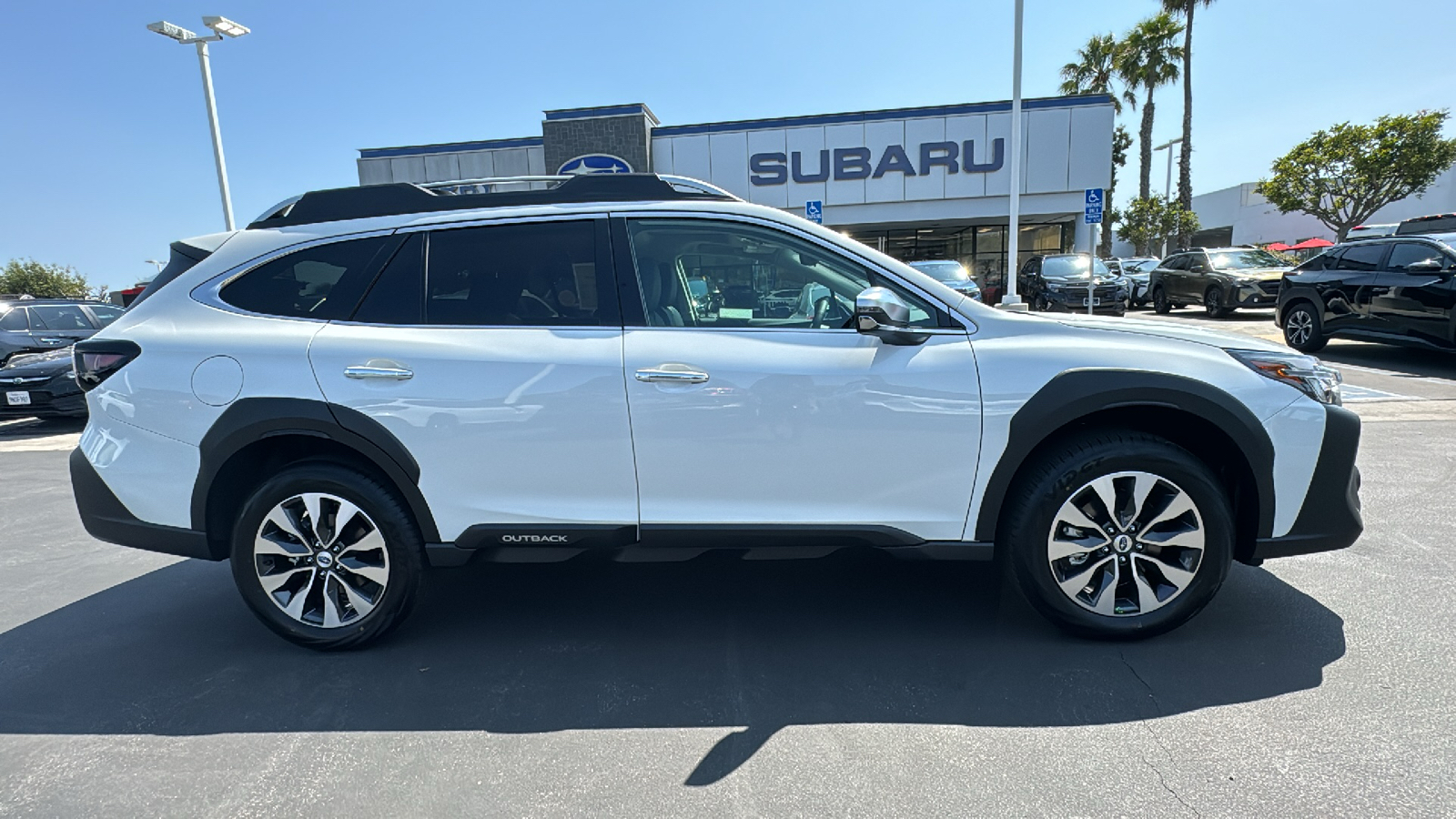 2025 Subaru Outback Touring 2