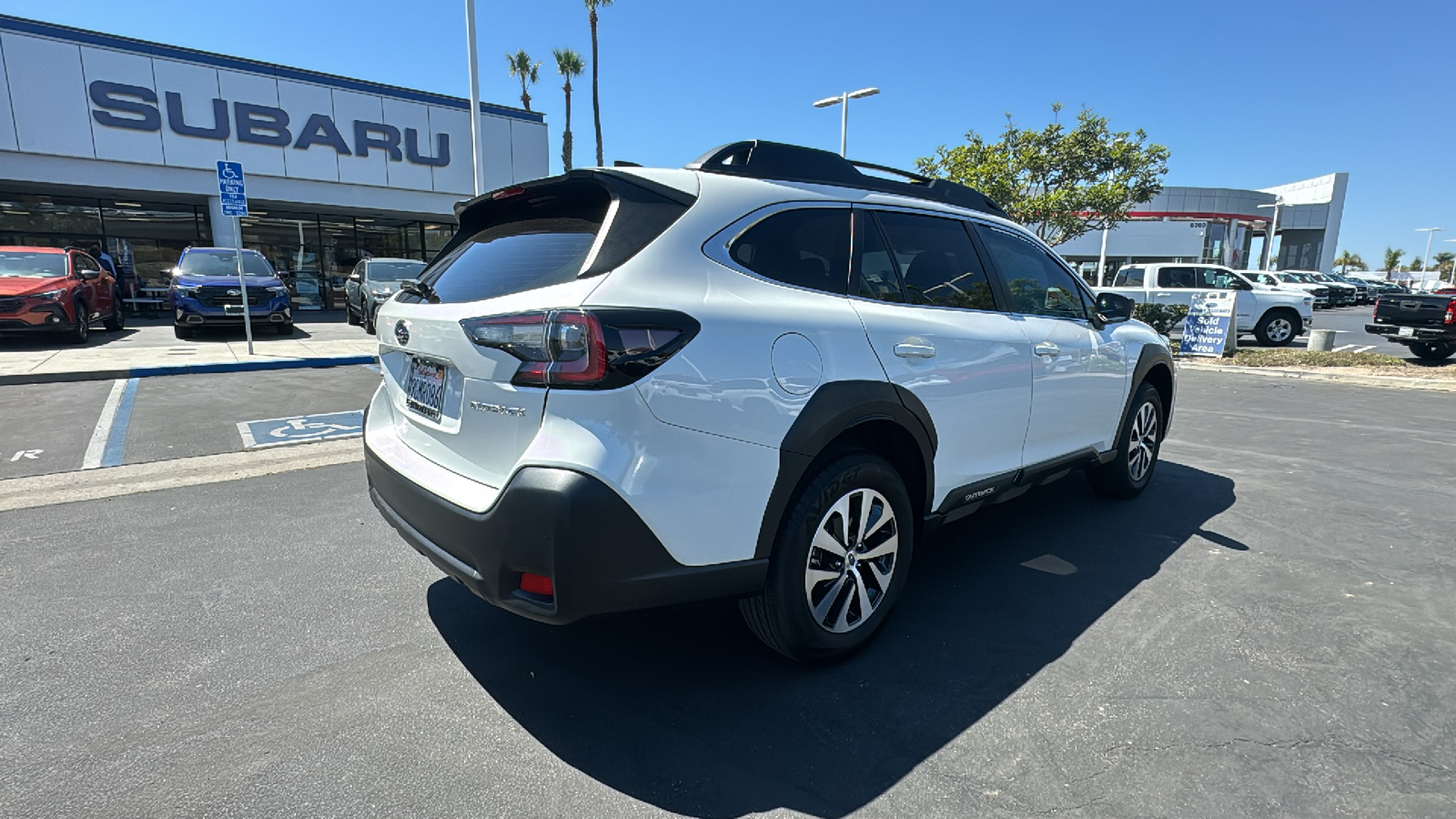 2024 Subaru Outback 2.5i 3