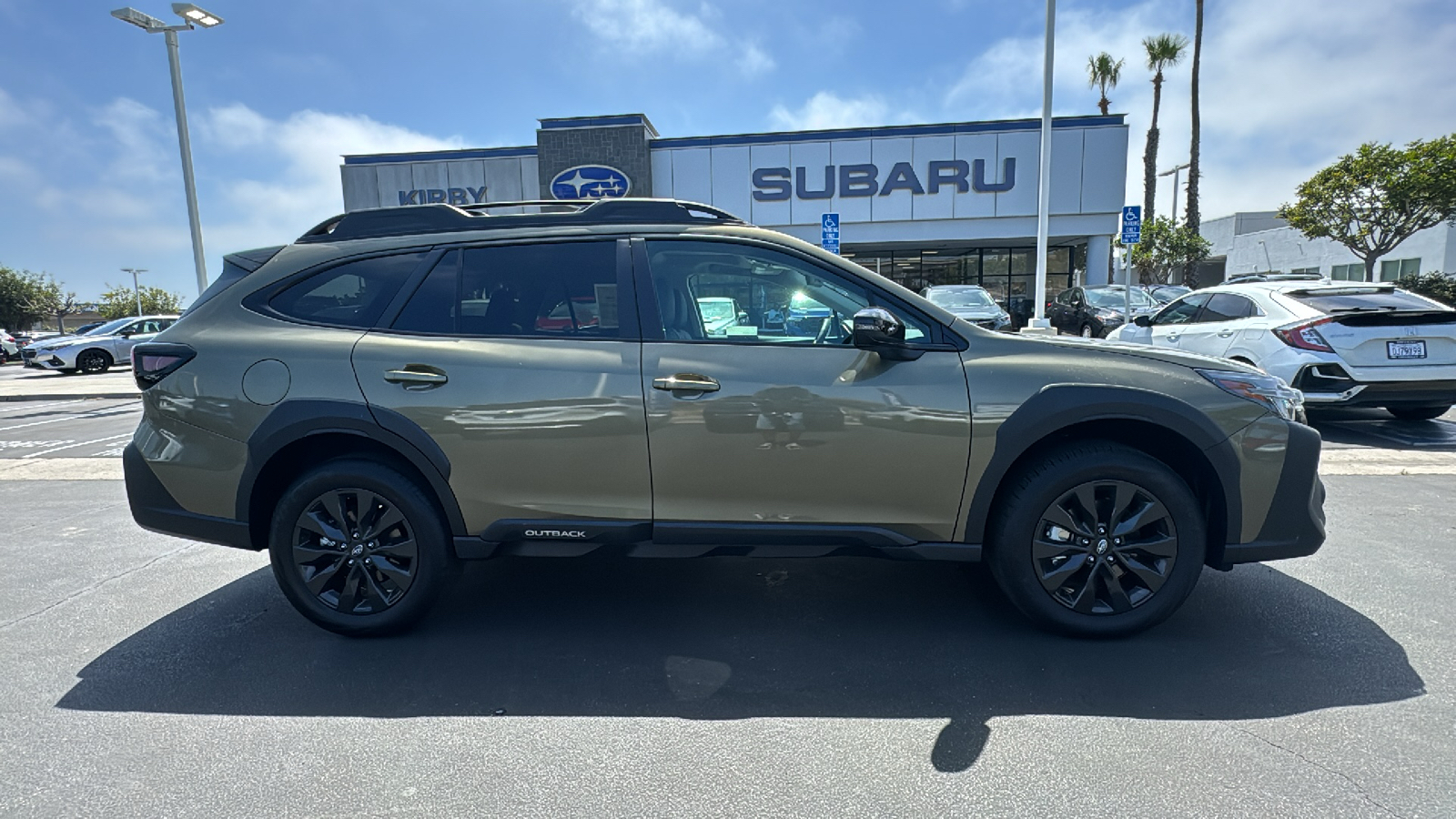 2025 Subaru Outback Onyx Edition XT 2