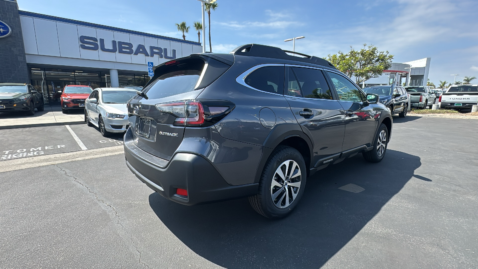 2025 Subaru Outback Premium 3