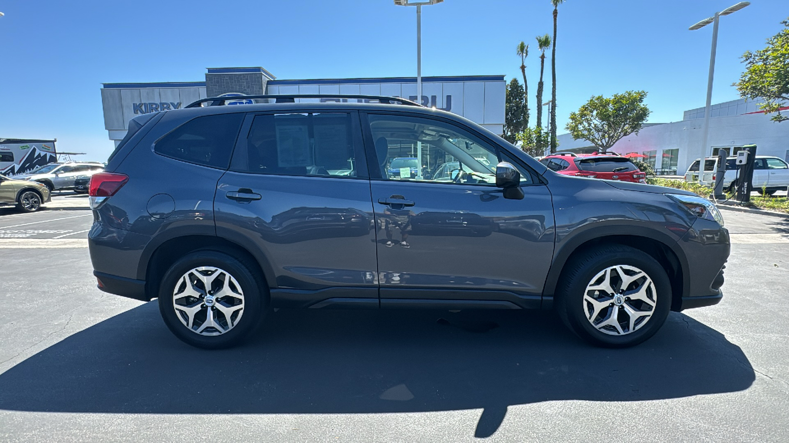 2022 Subaru Forester Premium 2