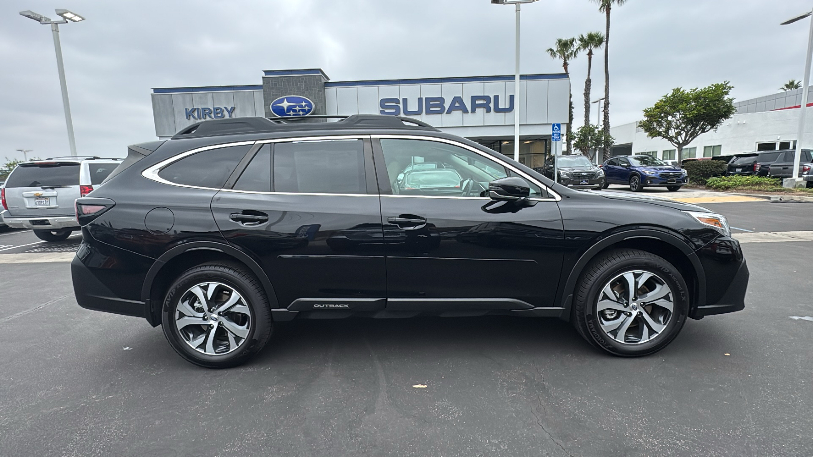 2022 Subaru Outback Limited XT 2