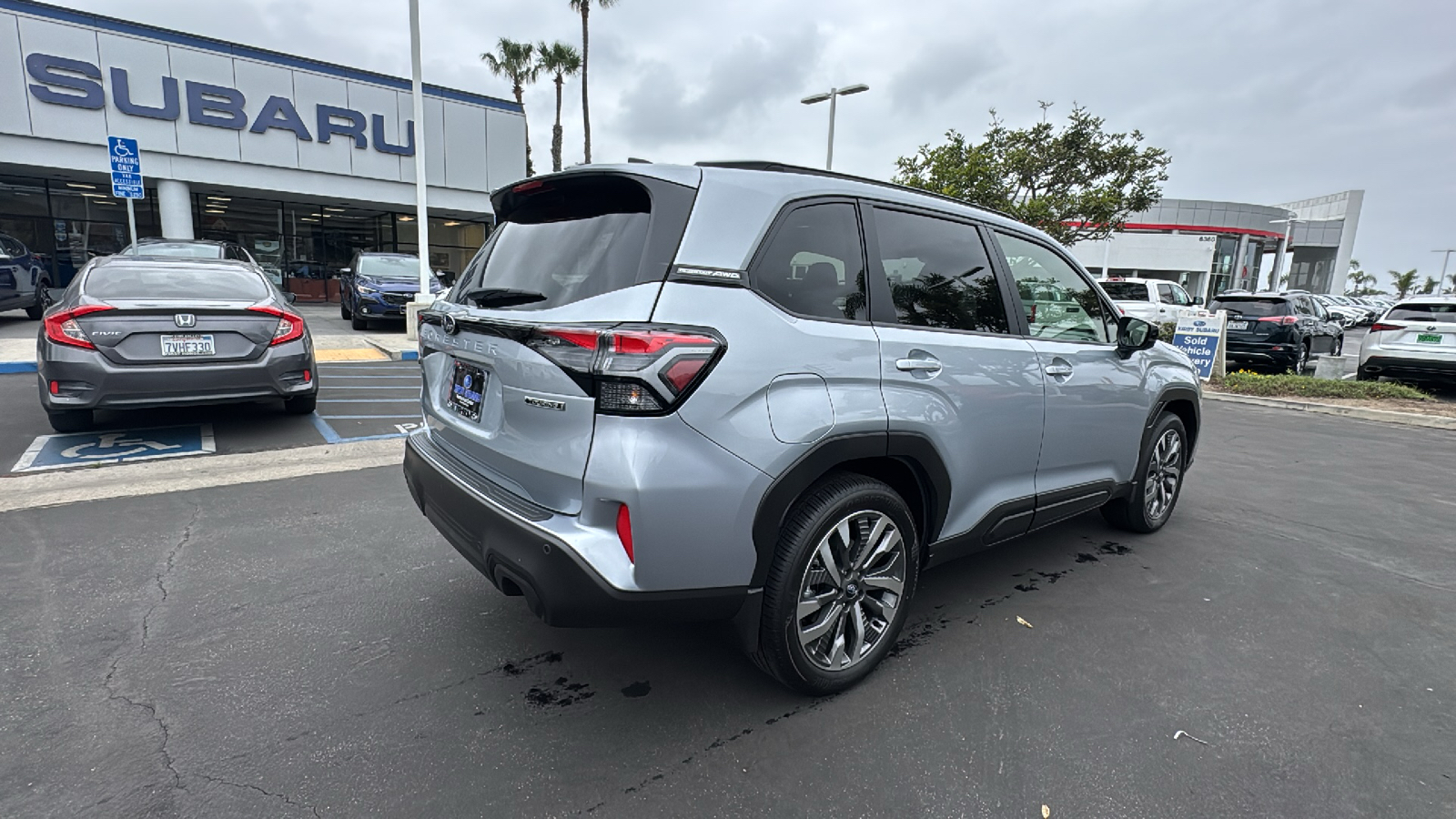 2025 Subaru Forester Touring 3