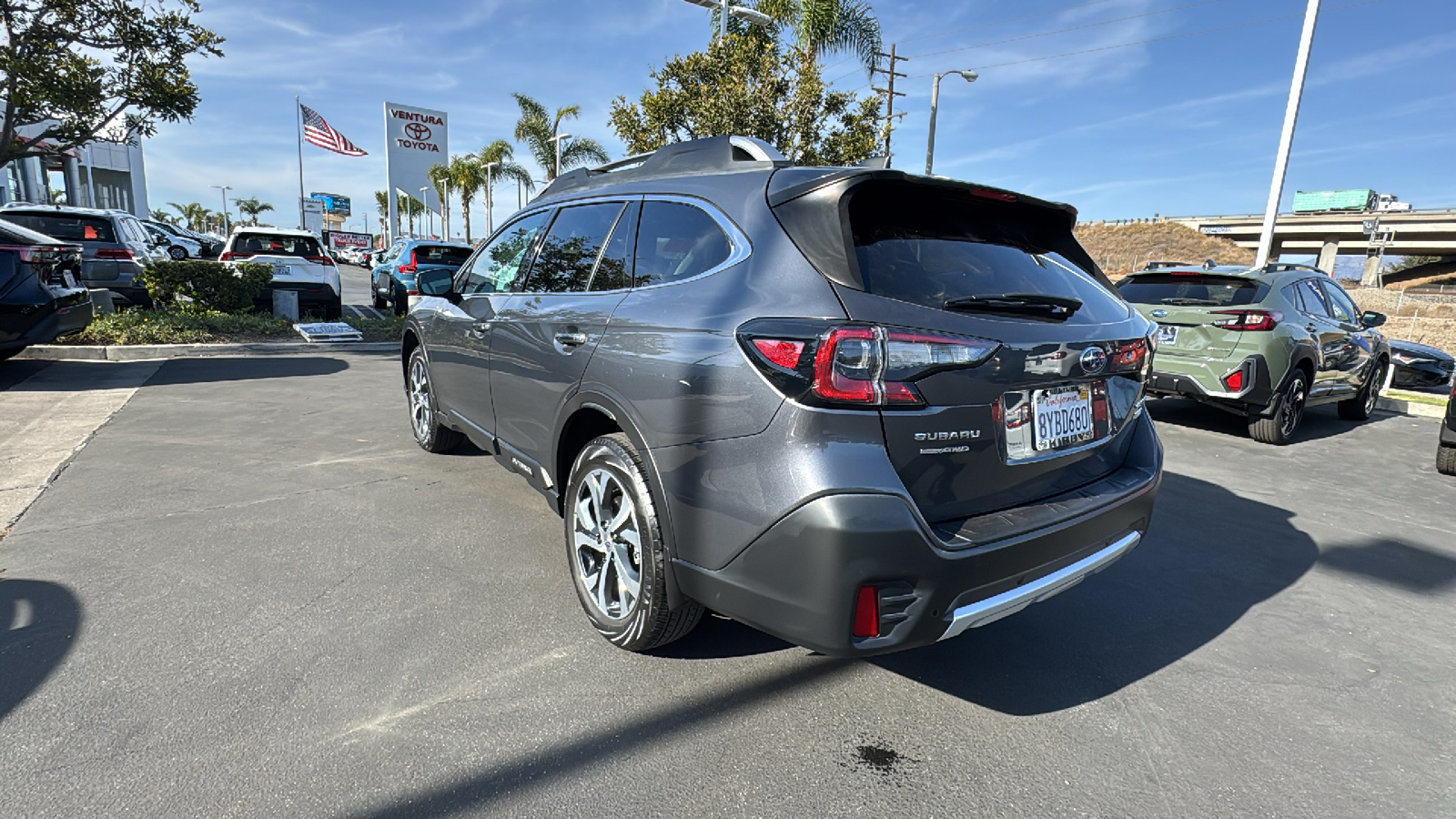 2022 Subaru Outback Touring 5