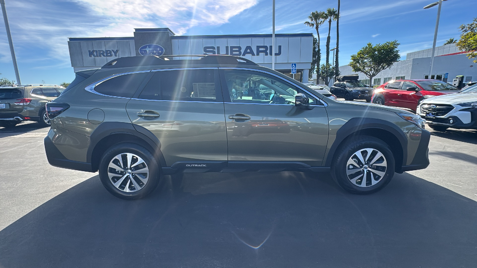 2025 Subaru Outback Premium 2