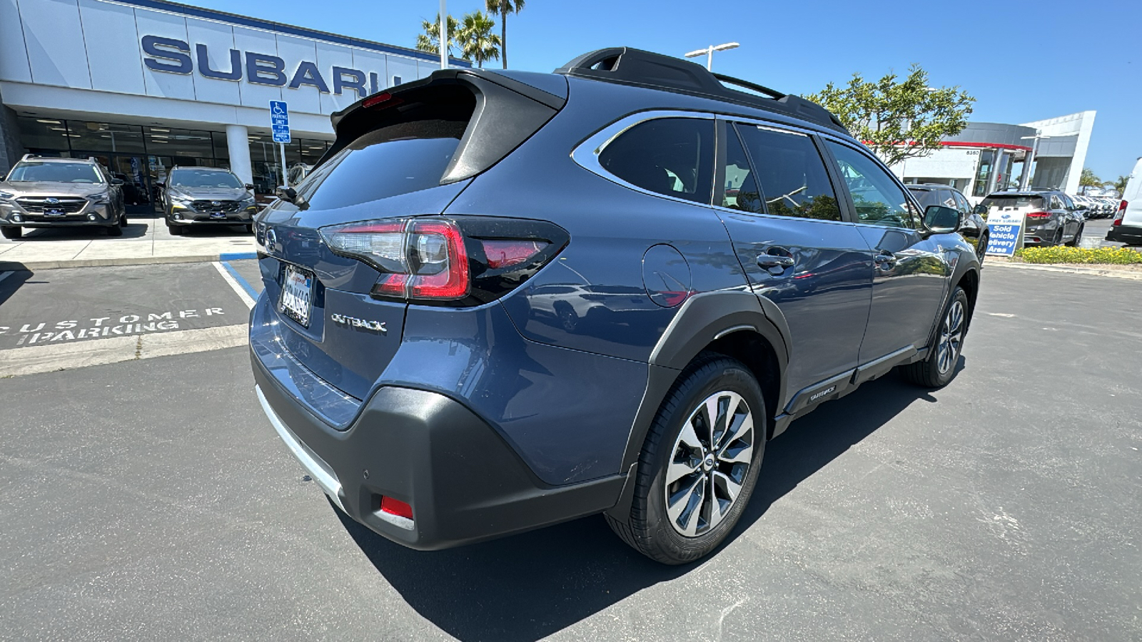 2023 Subaru Outback Limited 3