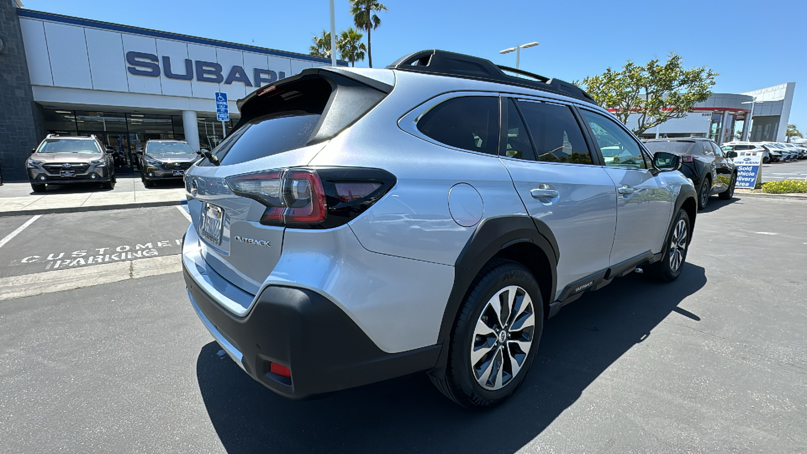 2023 Subaru Outback Limited 3