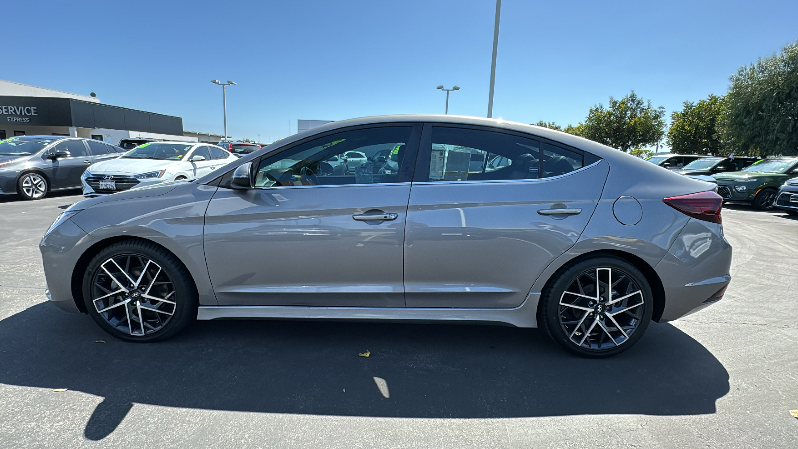 2020 Hyundai Elantra Sport 6