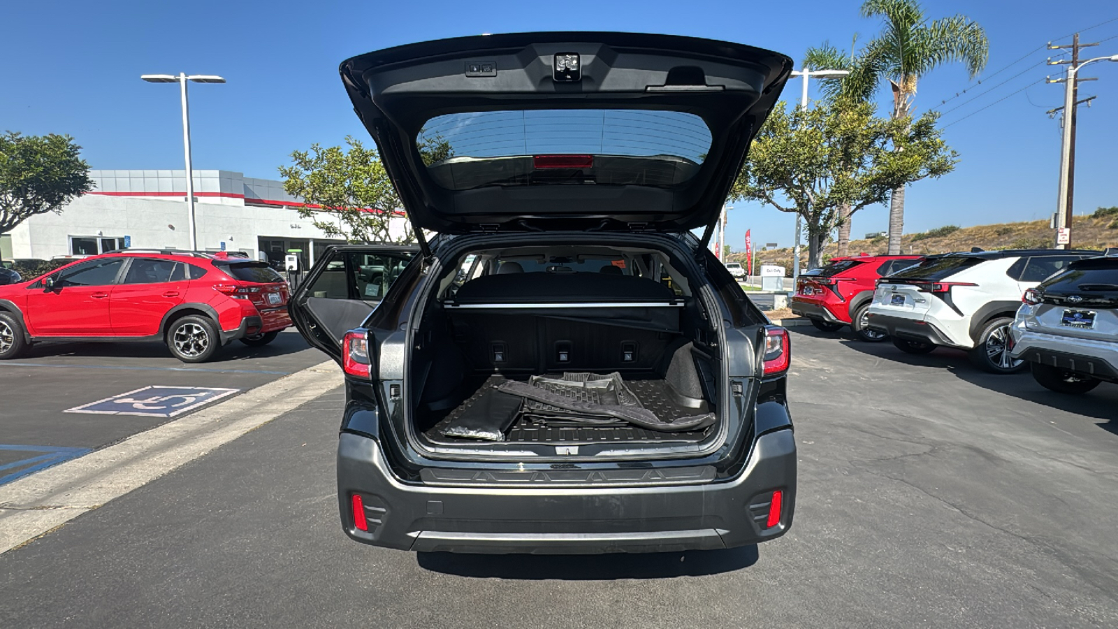 2021 Subaru Outback Premium 10