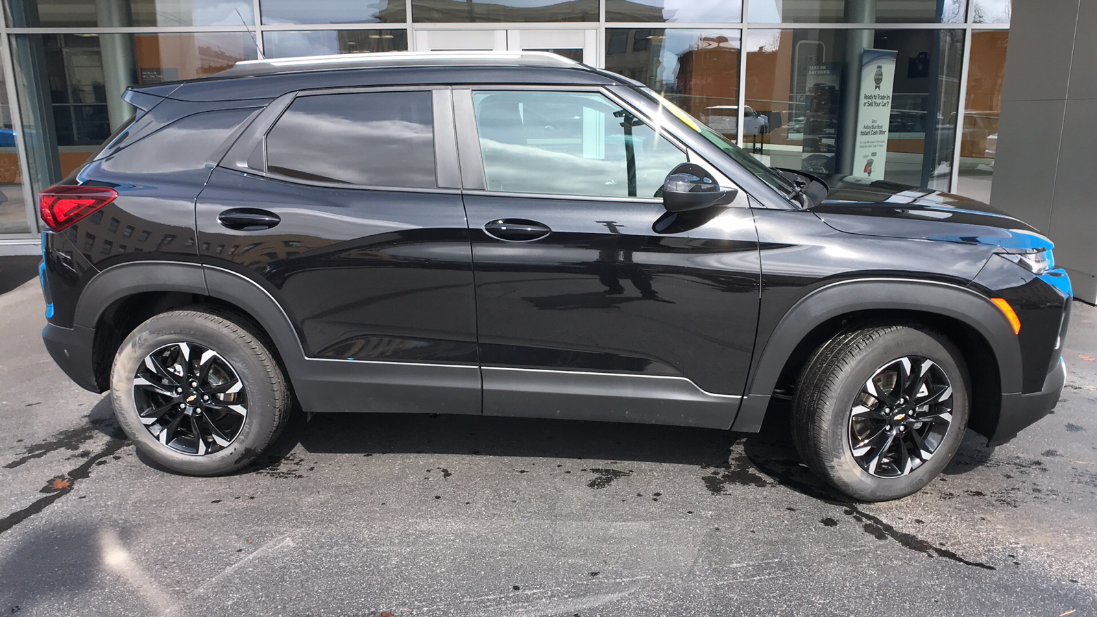 2023 Chevrolet TrailBlazer LT 2