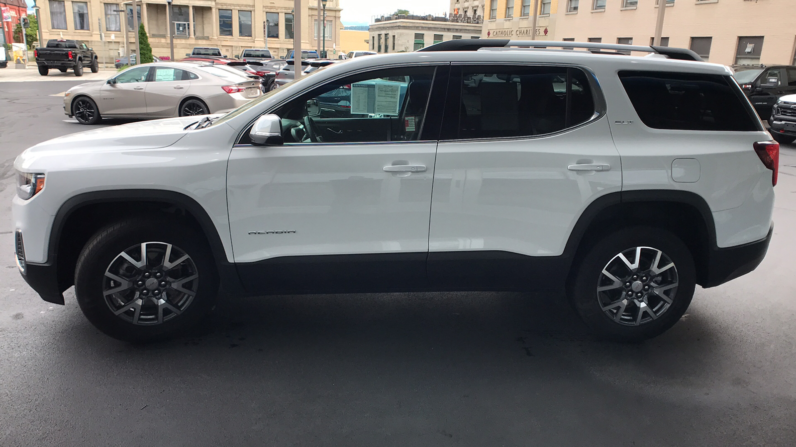 2023 GMC Acadia SLT 5