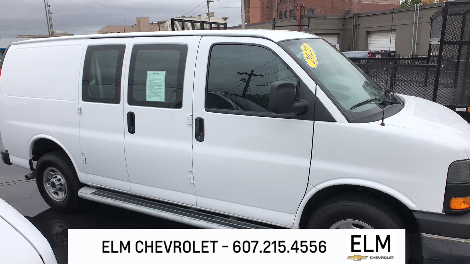 2022 GMC Savana 2500 Work Van 1