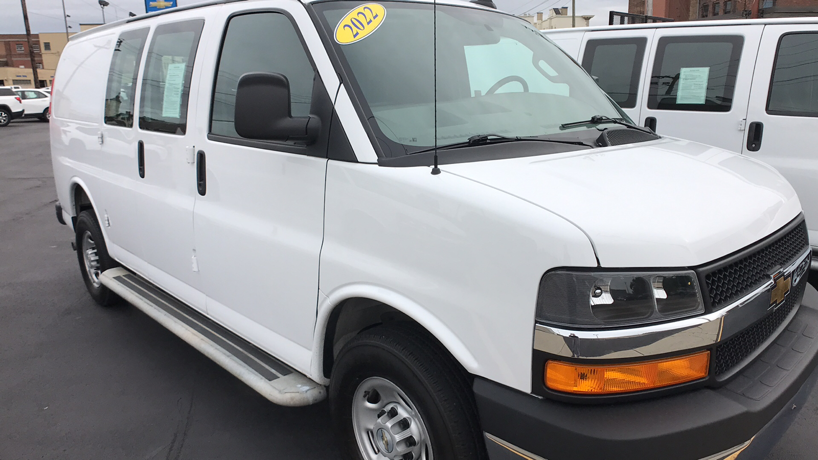 2022 Chevrolet Express 2500 Work Van 3